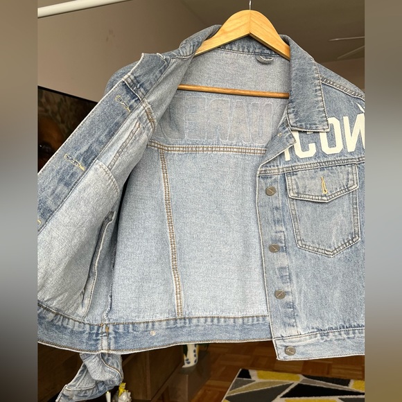 Jeans jacket - Picture 3 of 7